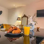Appartement La Du Triomphe - Bain Balnéothérapie,netflix *